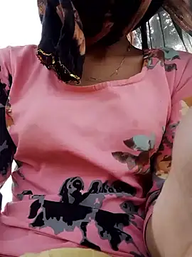 wifedesi7050 online show from May 28, 2026, 3:36 am