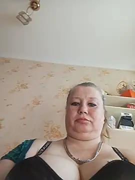 Snapshot of KiraStanton chatting on July 18, 2026, 12:25 pm KiraStanton online show from July 18, 2026, 12:25 pm