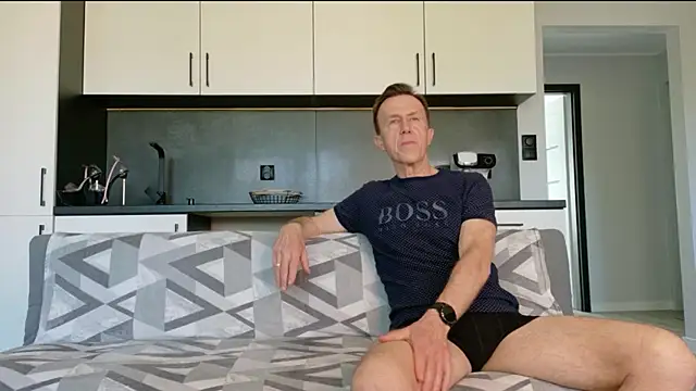 amy loves to be teased online show from April 18, 2026, 9:22 am