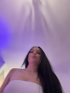 Snapshot of Olivia_Noor chatting on June 30, 2026, 10:32 pm Olivia Noor online show from June 30, 2026, 10:32 pm