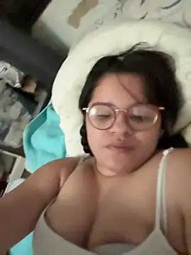 Snapshot of andrea2411 chatting on March 1, 2026, 11:05 pm andrea2411 online show from March 1, 2026, 11:05 pm