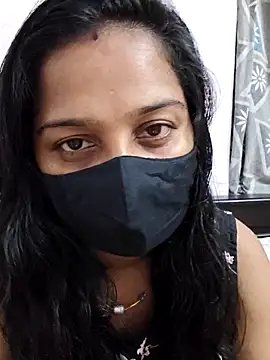 Snapshot of Shaliniqueen chatting on June 28, 2026, 1:28 pm Shaliniqueen online show from June 28, 2026, 1:28 pm
