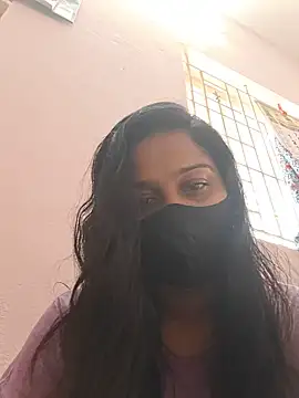 Snapshot of Shaliniqueen chatting on June 25, 2026, 6:40 am Shaliniqueen online show from June 25, 2026, 6:40 am