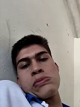 Snapshot of bbluchito chatting on February 27, 2026, 3:12 pm bbluchito online show from February 27, 2026, 3:12 pm