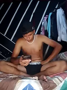 Snapshot of zeus23cm1 chatting on March 3, 2026, 12:56 pm zeus23cm1 online show from March 3, 2026, 12:56 pm