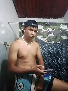 Snapshot of zeus23cm1 chatting on February 25, 2026, 10:09 pm zeus23cm1 online show from February 25, 2026, 10:09 pm