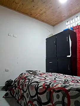 Snapshot of dulcetentacion77 chatting on February 23, 2026, 8:42 pm dulcetentacion77 online show from February 23, 2026, 8:42 pm