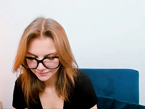 StormiSmooth online show from February 28, 2026, 7:08 am