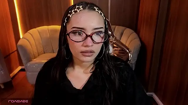 Daphne nicole b online show from June 1, 2026, 1:00 pm