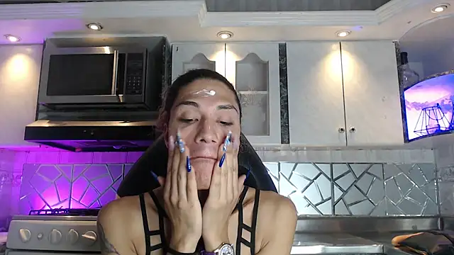 CrisOzzz online show from April 19, 2026, 5:36 pm