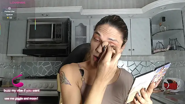 CrisOzzz online show from March 27, 2026, 6:53 pm