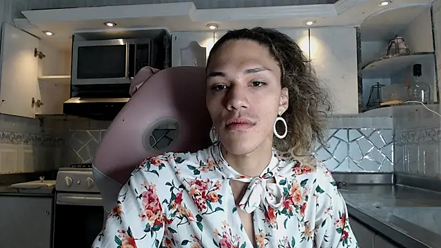 CrisOzzz online show from March 5, 2026, 5:31 pm