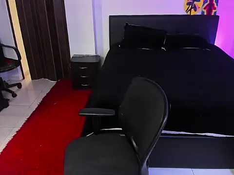 ginebrapurple online show from March 15, 2026, 6:04 pm