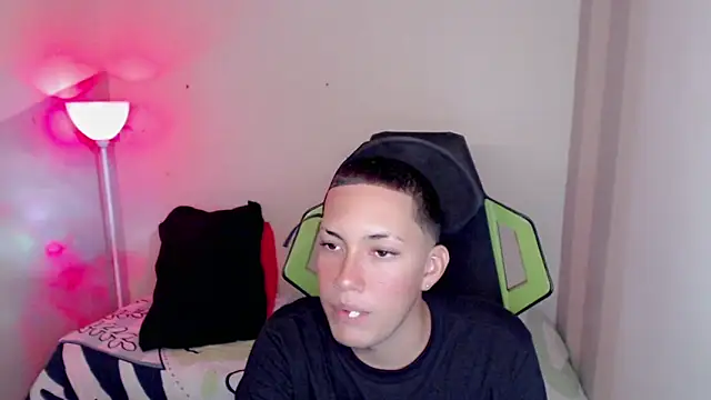 Street poemm  online show from March 7, 2026, 10:15 pm