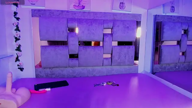 Iris Black online show from March 12, 2026, 1:26 pm