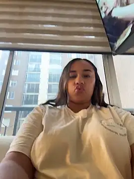 Eyssha online show from March 18, 2026, 11:35 am