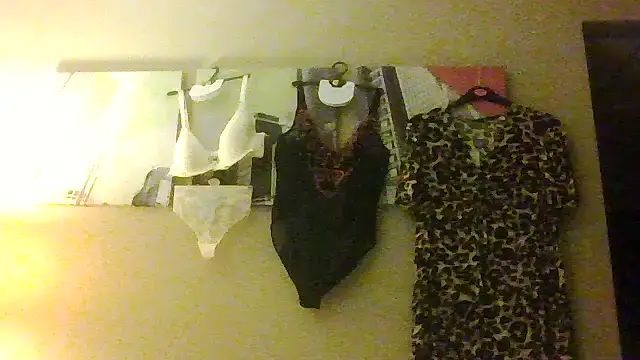 ExactFashion2 online show from February 21, 2026, 6:54 pm