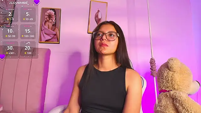 Snapshot of Zoow_bluussh chatting on February 28, 2026, 12:05 pm Zoow bluussh online show from February 28, 2026, 12:05 pm