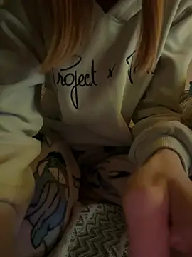 Snapshot of lisa_moonn chatting on February 21, 2026, 12:12 am lisa moonn online show from February 21, 2026, 12:12 am