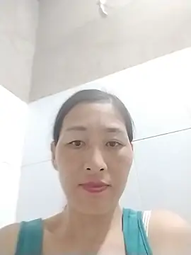 lris-Beauty77 online show from June 11, 2026, 4:42 am