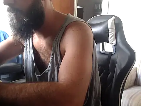 Snapshot of willymoliere chatting on February 22, 2026, 8:10 pm willymoliere online show from February 22, 2026, 8:10 pm