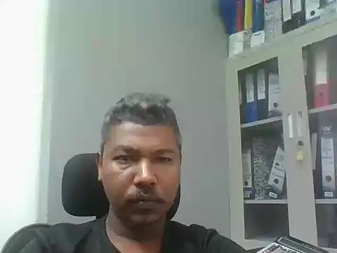 Snapshot of Brad0905 chatting on February 21, 2026, 7:54 am Brad0905 online show from February 21, 2026, 7:54 am