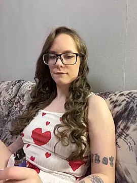 DivaAurum online show from March 6, 2026, 7:09 pm