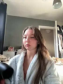 Bellesweett online show from April 6, 2026, 5:14 pm