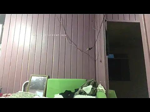 sweetycastanie online show from March 22, 2026, 9:38 pm