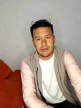 Ferrandiz23 online show from February 26, 2026, 2:28 pm