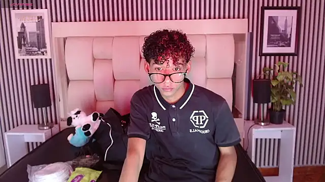 Billie Turneer online show from March 18, 2026, 9:59 pm