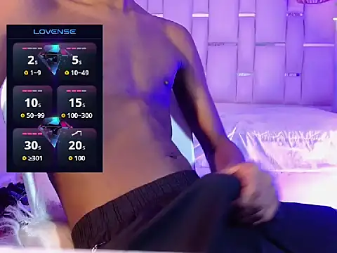 Snapshot of afodiita_Doll chatting on March 3, 2026, 6:20 am afodiita Doll online show from March 3, 2026, 6:20 am