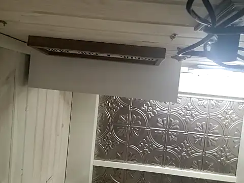 pleasser1985 online show from February 25, 2026, 5:18 am