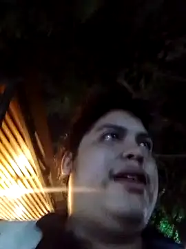 DUOAMOR online show from April 18, 2026, 4:04 am