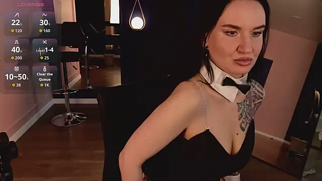 JustGrace online show from April 12, 2026, 5:11 am