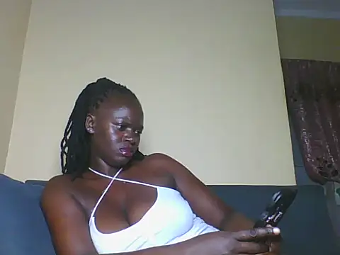 Lynne10 online show from June 20, 2026, 5:51 pm