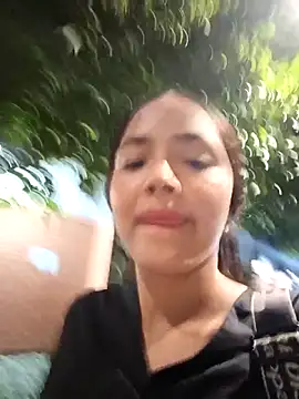 Sexy cloe outdoors online show from March 4, 2026, 11:45 pm