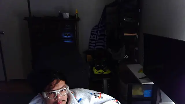 Snapshot of longlongsong chatting on February 23, 2026, 8:48 am longlongsong online show from February 23, 2026, 8:48 am