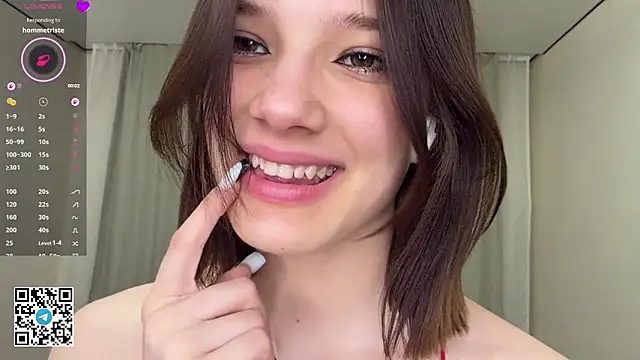 Carolini i online show from April 16, 2026, 9:39 pm