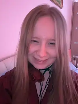 cutefoxieee online show from July 16, 2026, 9:01 pm