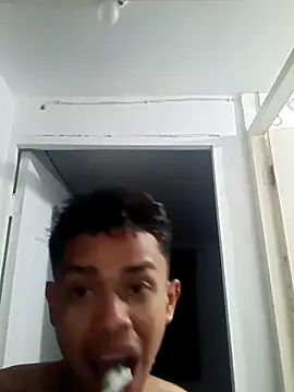 Snapshot of Lluviadeorohd chatting on February 24, 2026, 4:46 am Lluviadeorohd online show from February 24, 2026, 4:46 am