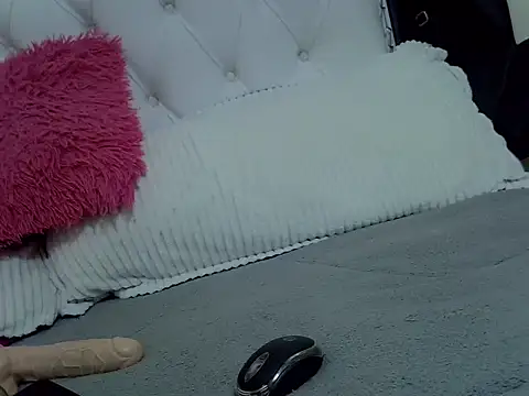 Candy19921 online show from February 28, 2026, 6:07 pm