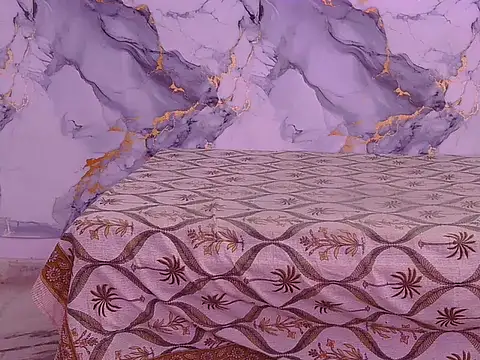 Aayesha-queen online show from April 9, 2026, 6:19 am