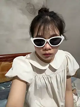 Nancyk6 online show from May 14, 2026, 3:03 am