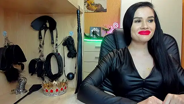 KristiTopxx online show from April 3, 2026, 8:15 pm