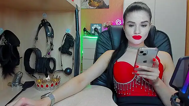 KristiTopxx online show from September 18, 2025, 6:44 pm