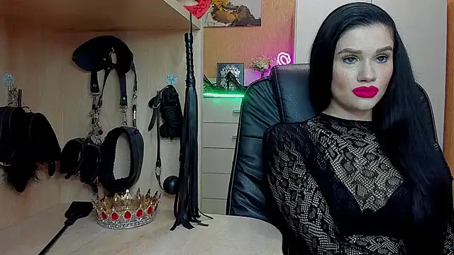 KristiTopxx online show from May 12, 2026, 8:15 pm