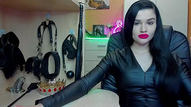 KristiTopxx online show from February 10, 2026, 6:29 pm