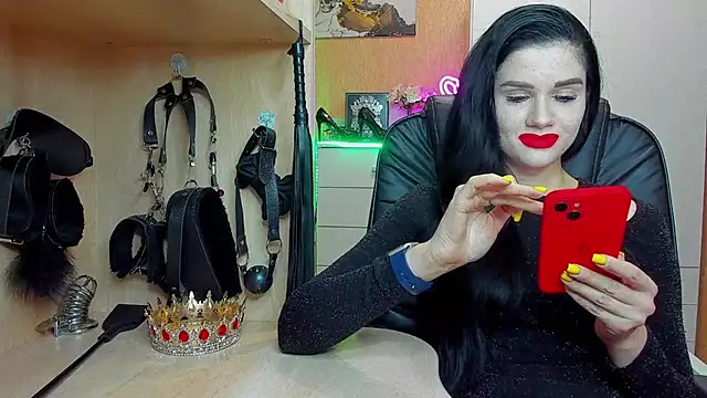 KristiTopxx online show from November 3, 2025, 8:01 pm