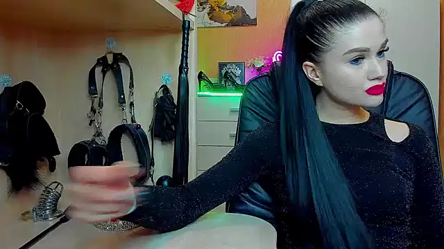 KristiTopxx online show from February 23, 2026, 9:15 pm